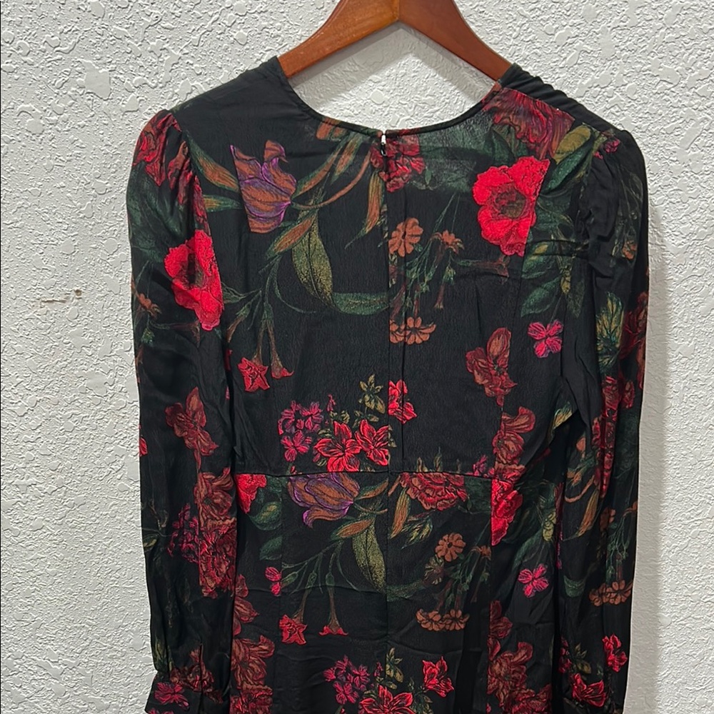 Leith red and black Floral V-Neck long sleeve mini dress size M GUC.. - Picture 11 of 16